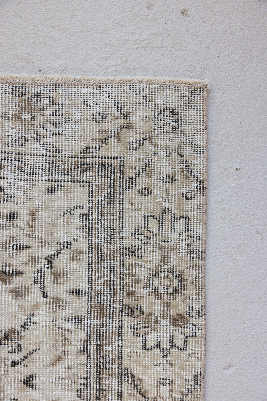 No. 5-538 | 8'2 x 4'10