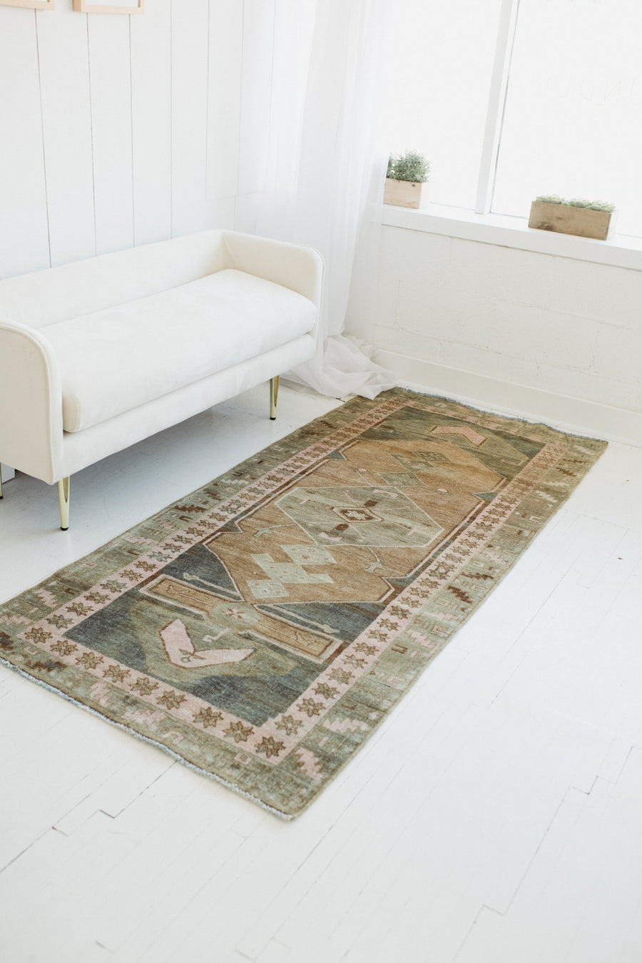 Designer's 006 | RUNNER | 7 x 3'2
