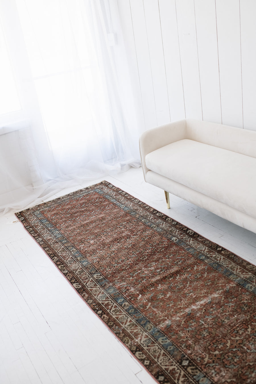 Designers 163 | 12'11 x 2'11 | Runner
